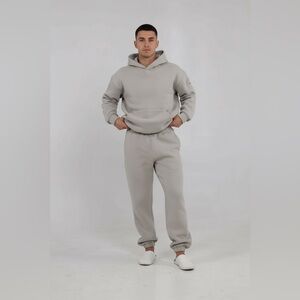 COMFRT Travel Essentials Sweatpants